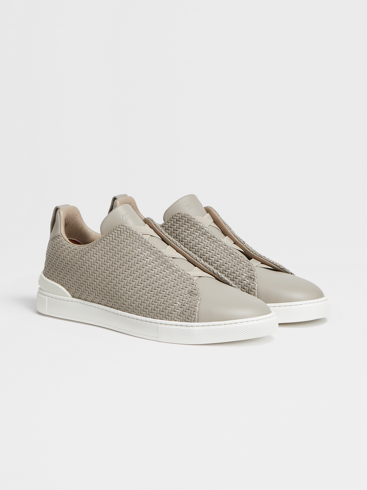 浅灰色 PELLETESSUTA™ Triple Stitch™ 低帮运动鞋